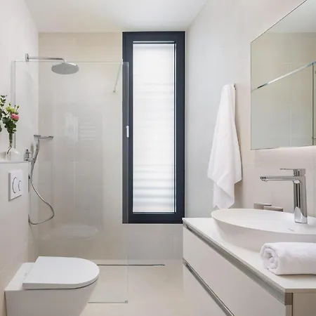 Апартаменты 1 Bedroom Gorgeous Apartment In Betina Бетина