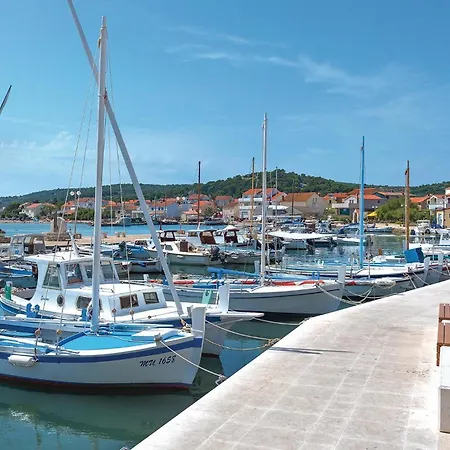 Amazing In Betina With Kitchen Betina (Sibenik-Knin)